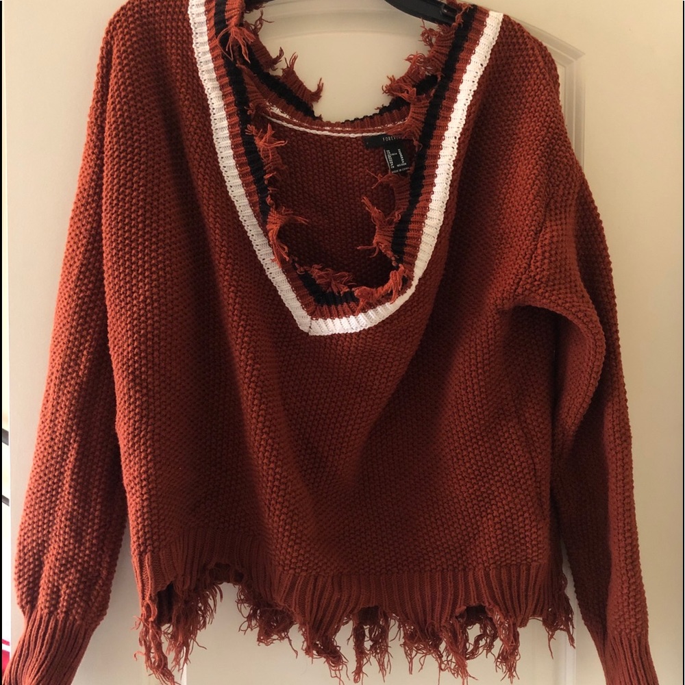 DISTRESSED OVERSIZED KNIT SWEATER